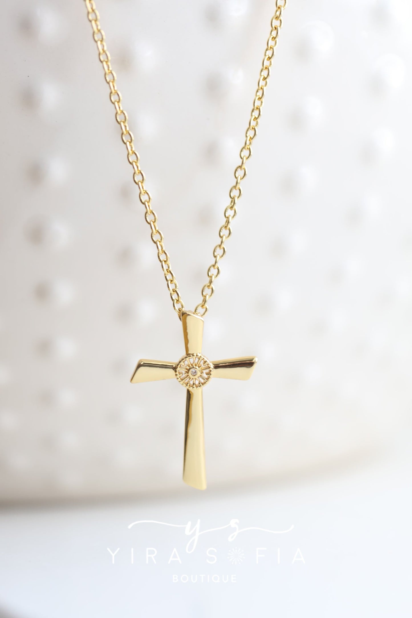 Yira Sofia Signature Cross